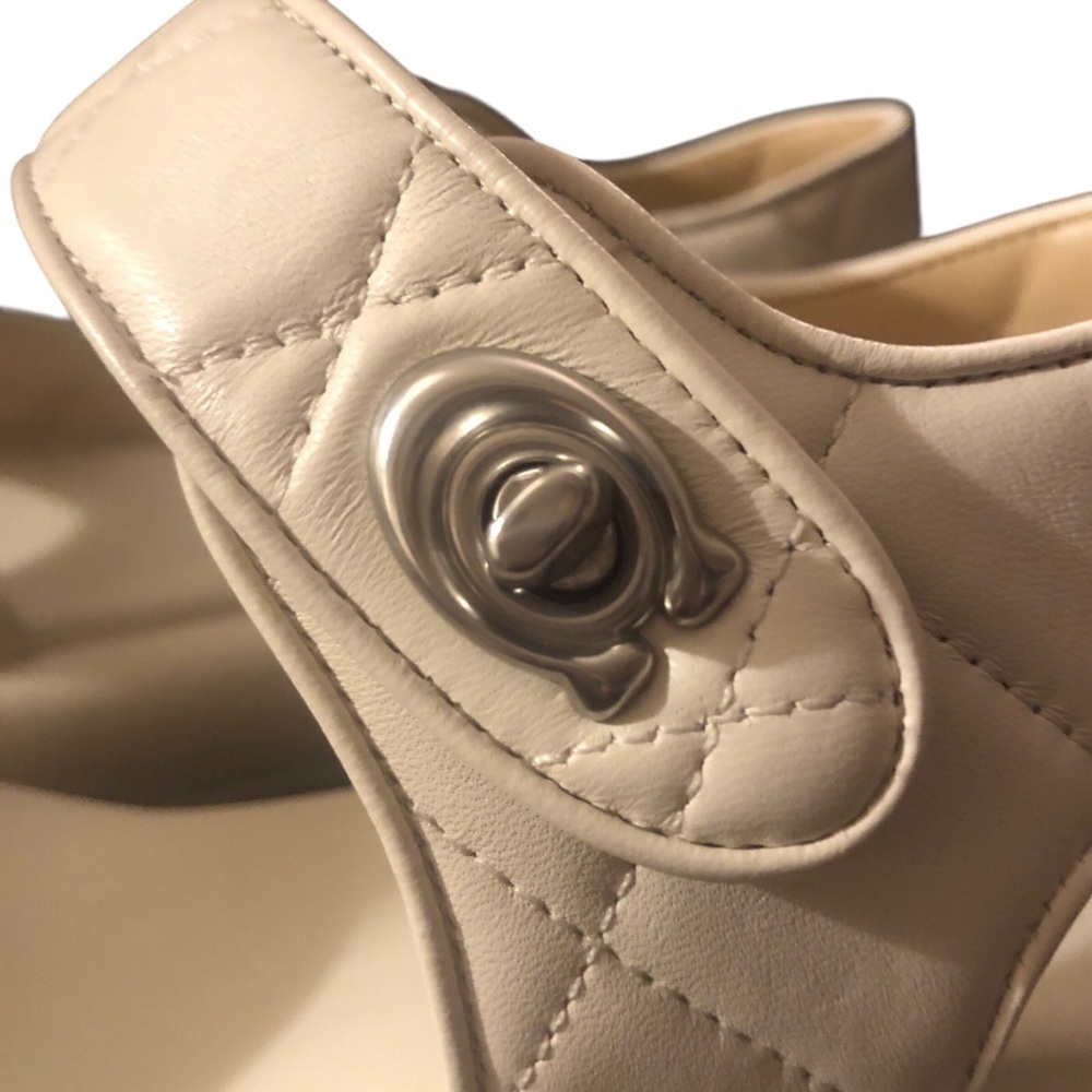 Coach Peyton Leather Sandals in Chalk Size 8.5 NWT - Picture 4 of 16